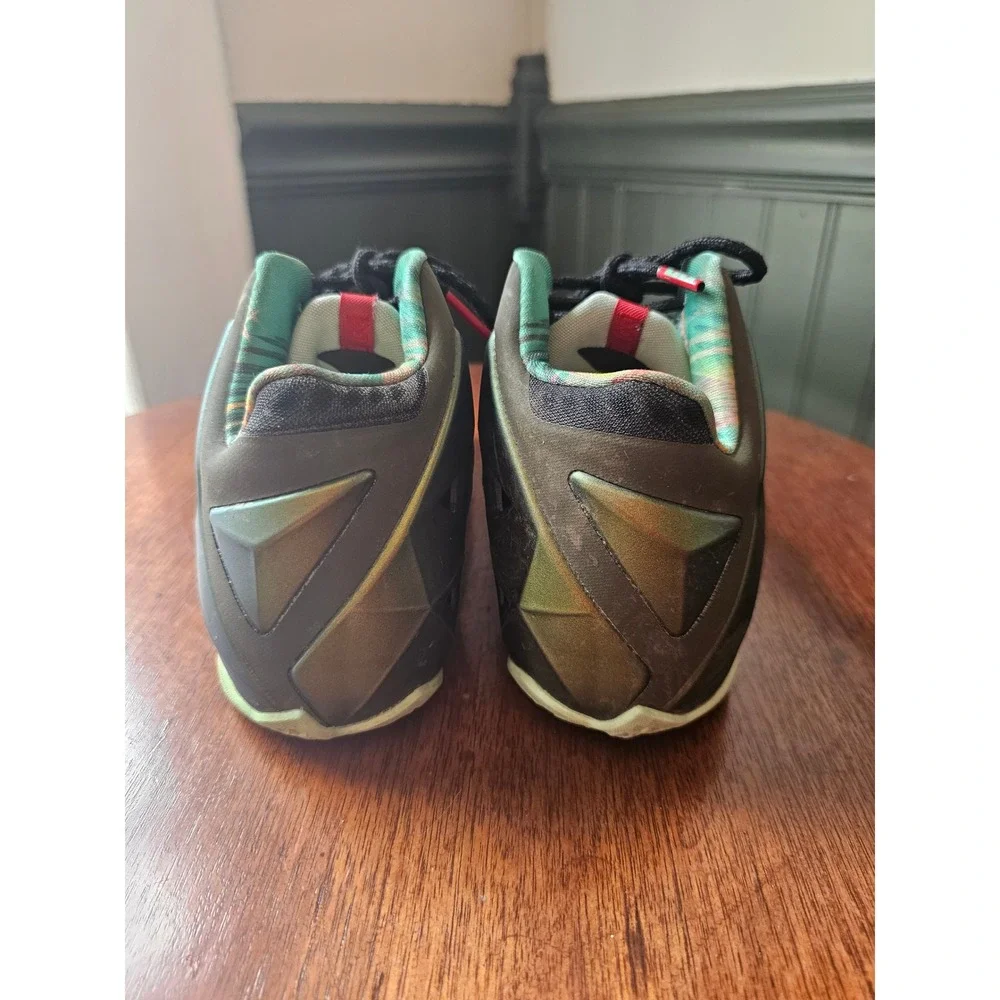 Nike LeBron 11 Kings‎ Pride 621712-700 Kids Basketball Shoes sneakers size 4.5Y
